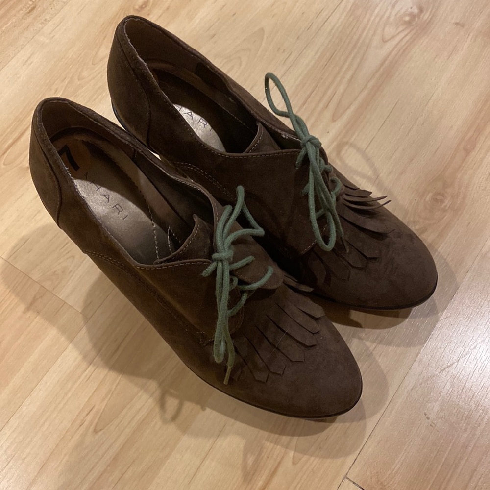Tahari Temple Brown Suede Fringe Heel Booties Womens 7